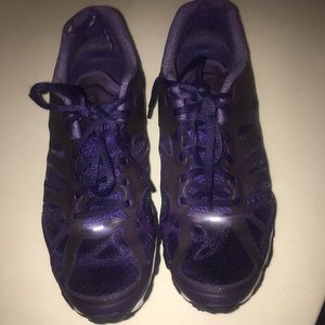 Purple Airmax tennis shoes